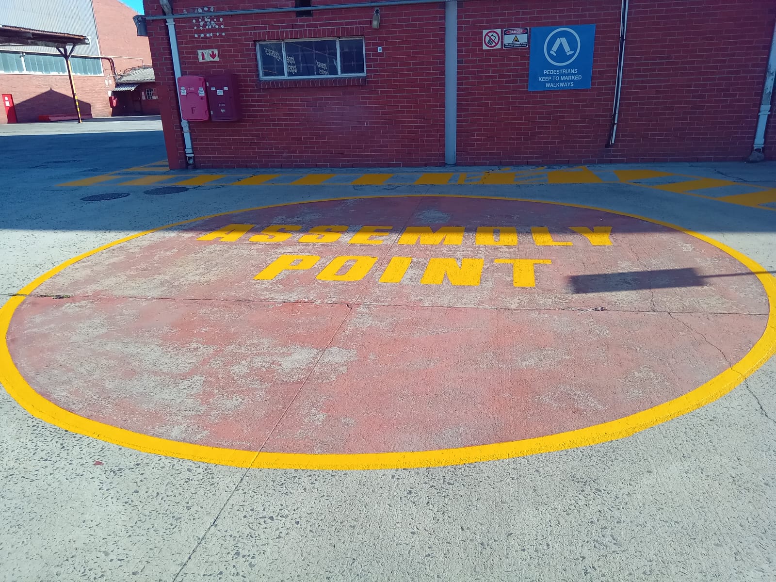 Assembly point marking — safety paintwork